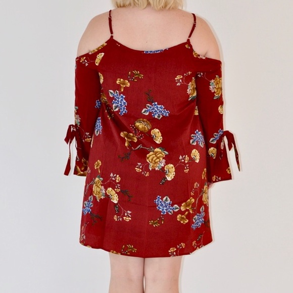 Dress - Picture 2 of 2